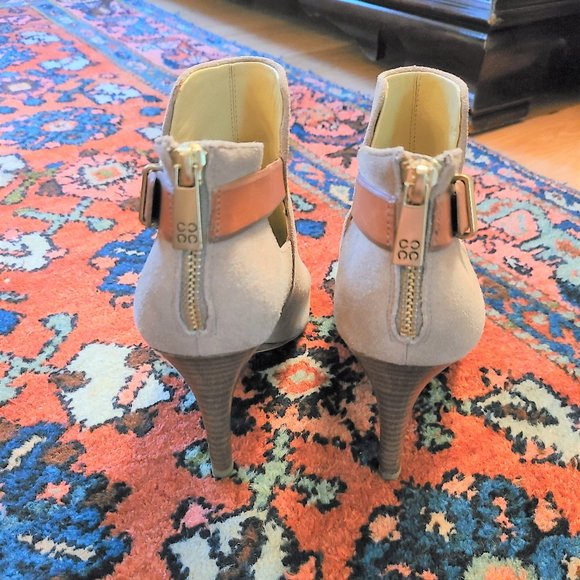 Coach Ann tan suede ankle boots size 8 - Picture 4 of 10